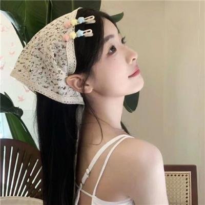 拇指姑娘封面